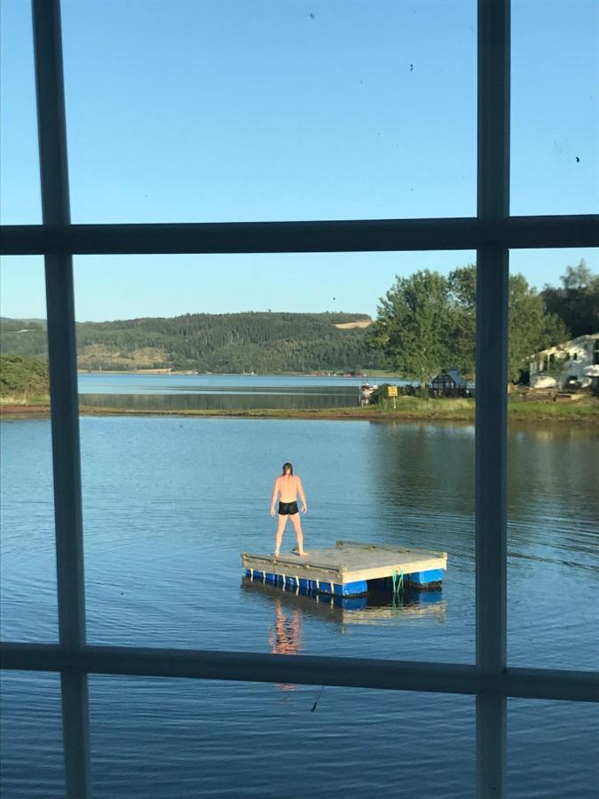 Saga, Et Unikt, Sjarmerende Badehotell Med Fa Rom, Sauna Og Badebrygge - Inderoy Straumen  Dış mekan fotoğraf