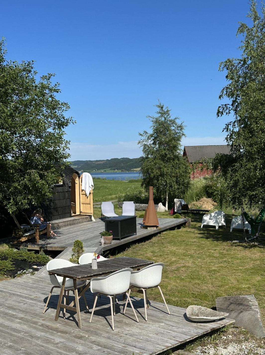 Saga, Et Unikt, Sjarmerende Badehotell Med Fa Rom, Sauna Og Badebrygge - Inderoy Straumen  Dış mekan fotoğraf