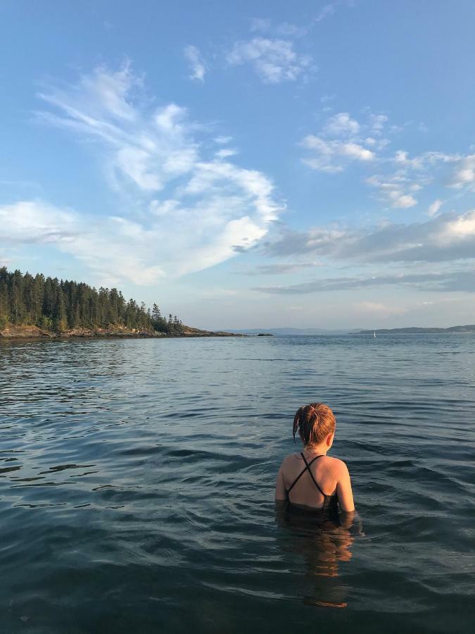 Saga, Et Unikt, Sjarmerende Badehotell Med Fa Rom, Sauna Og Badebrygge - Inderoy Straumen  Dış mekan fotoğraf